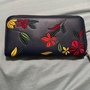 Boutique faux leather wallet.